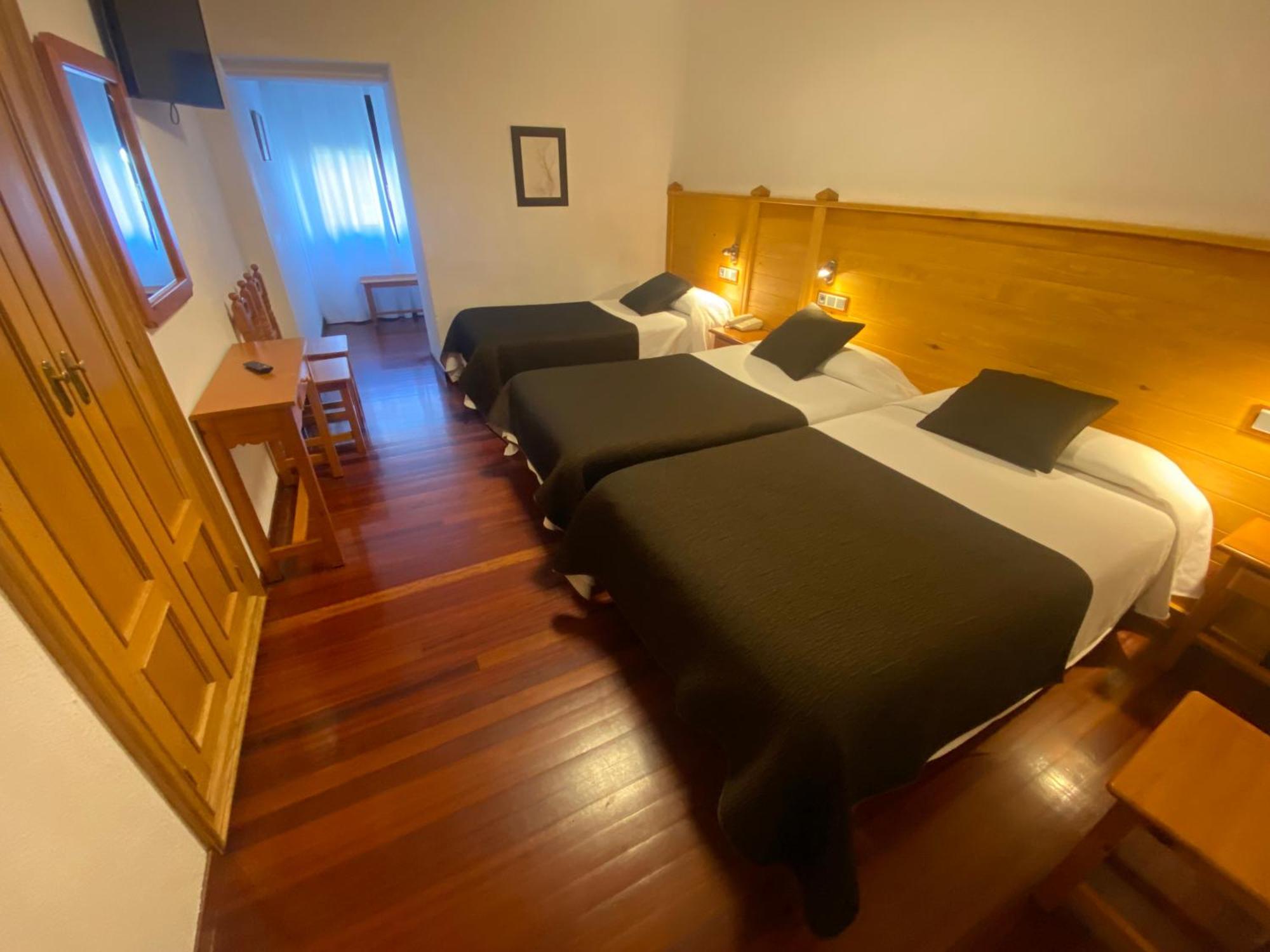 Hotel La Rambla Biescas Kültér fotó