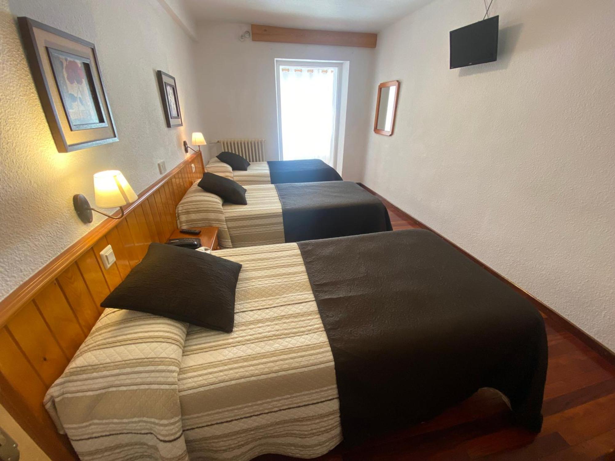 Hotel La Rambla Biescas Kültér fotó