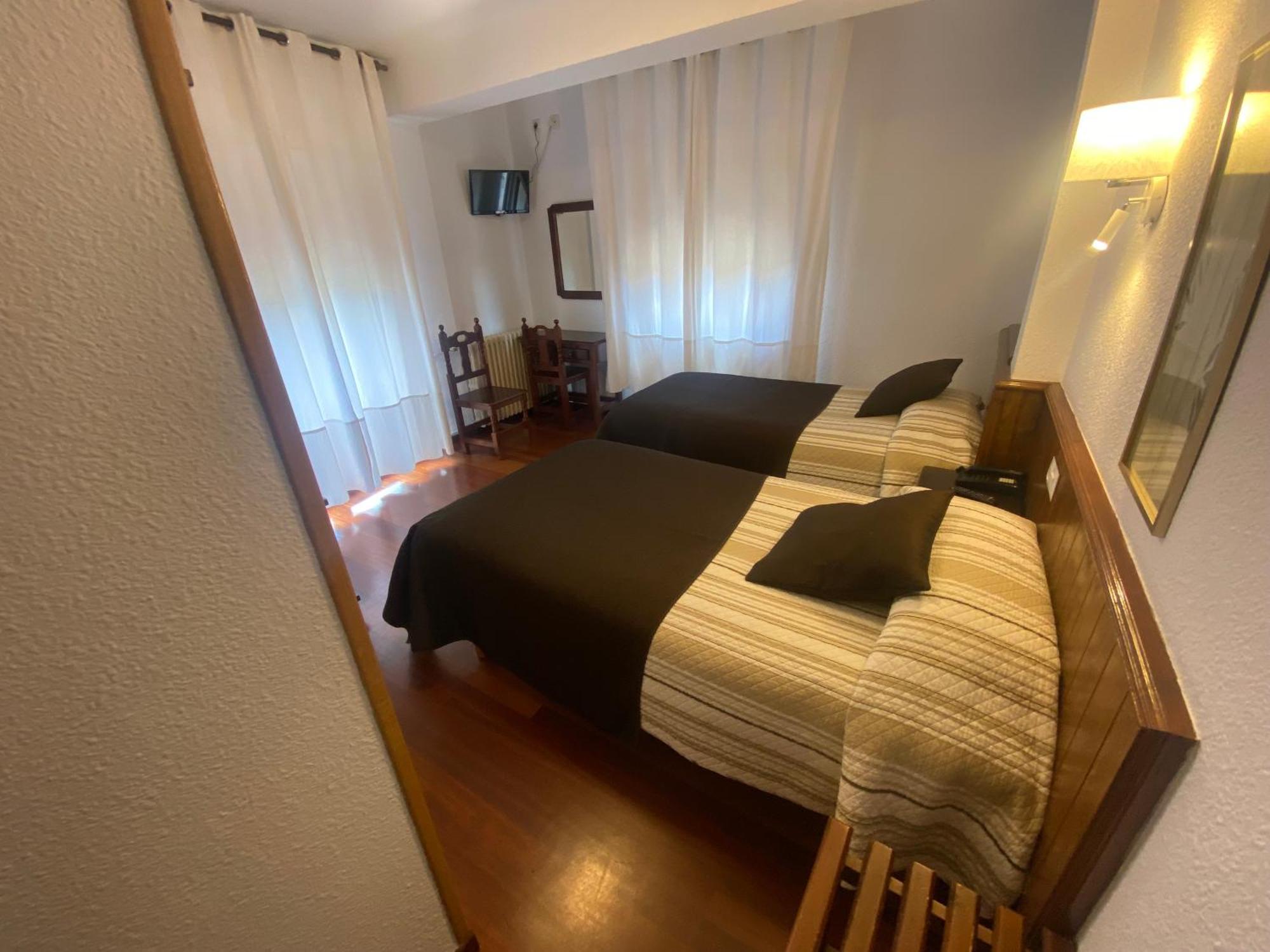 Hotel La Rambla Biescas Kültér fotó