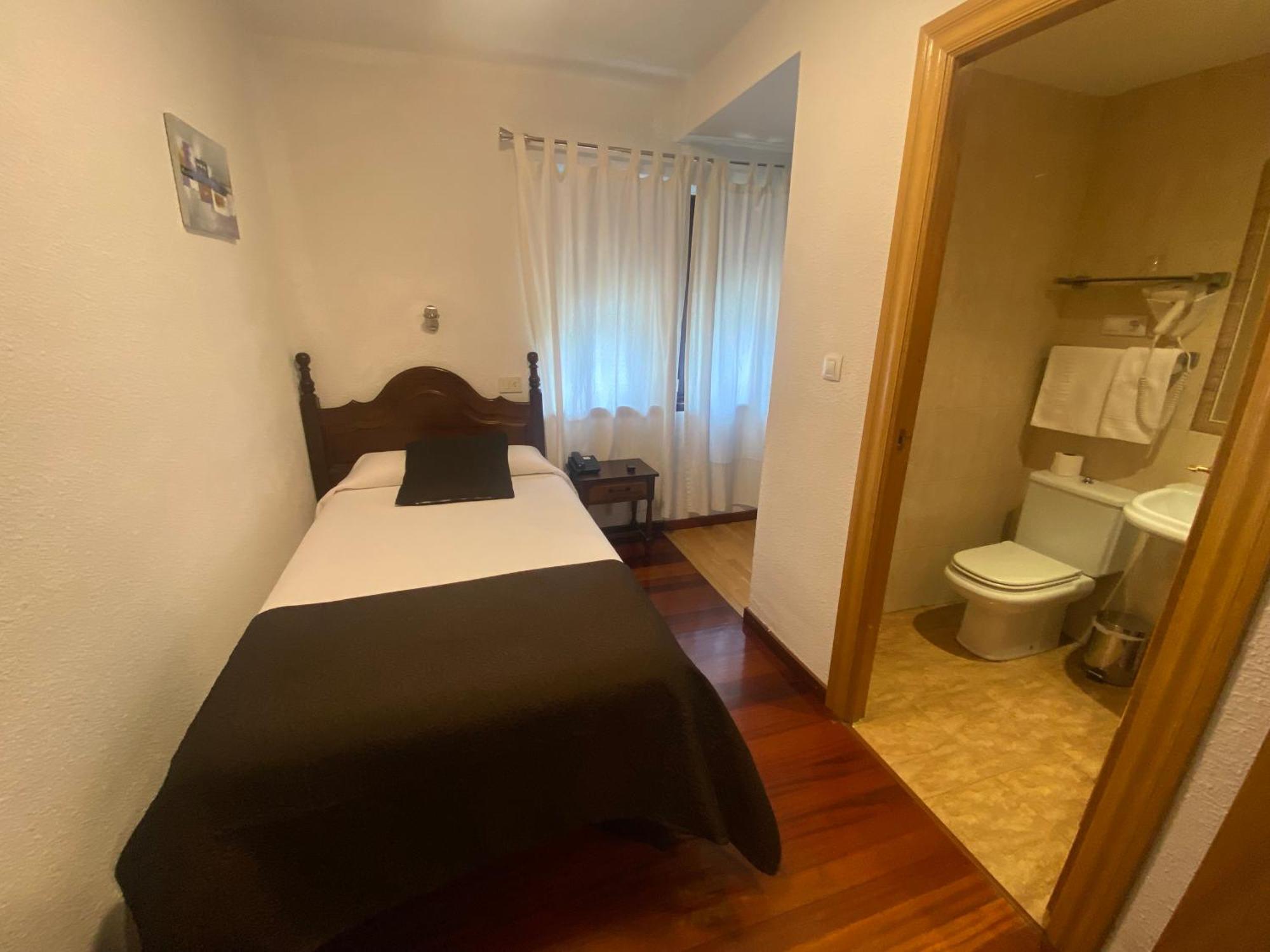 Hotel La Rambla Biescas Kültér fotó