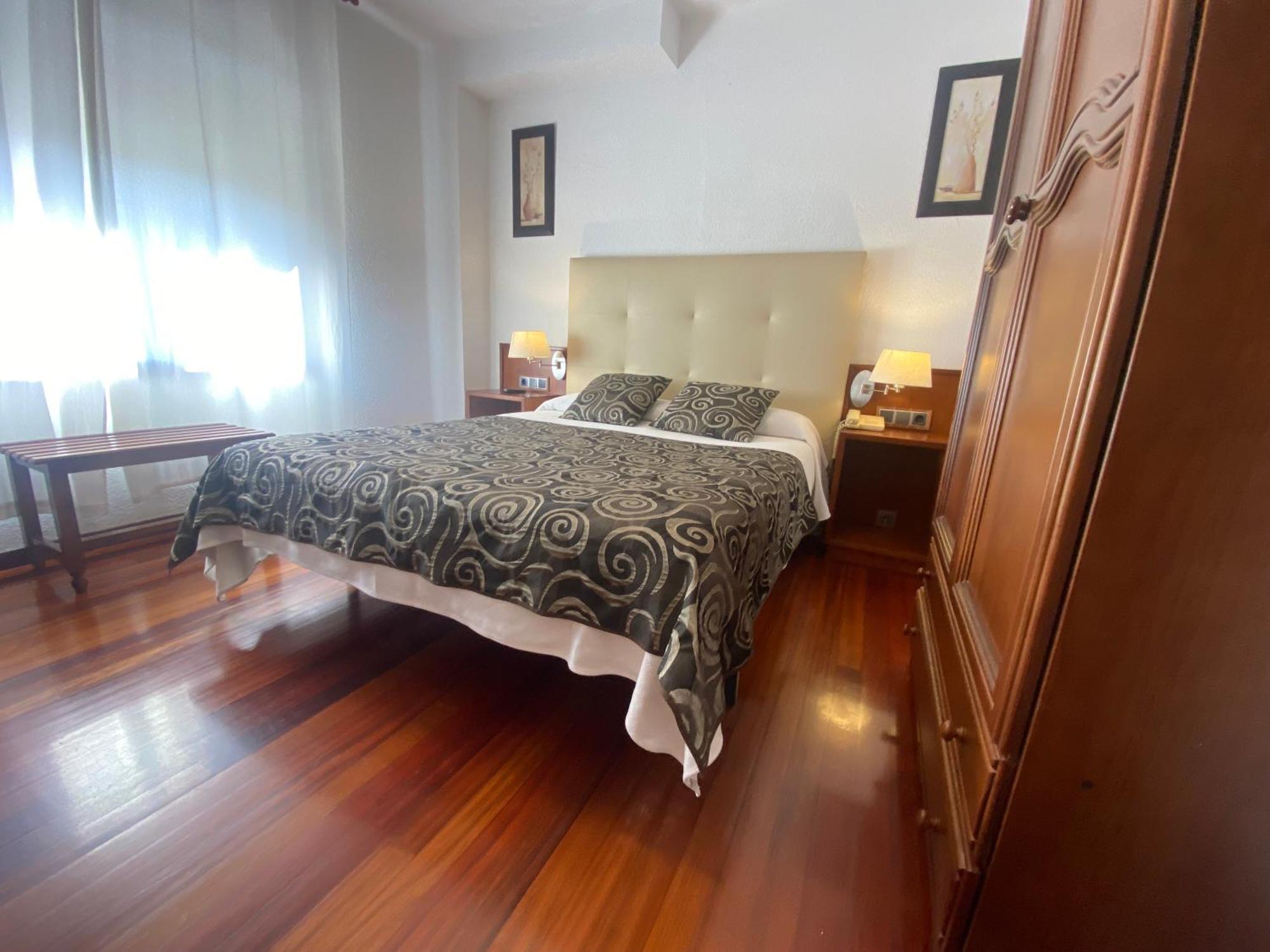 Hotel La Rambla Biescas Kültér fotó