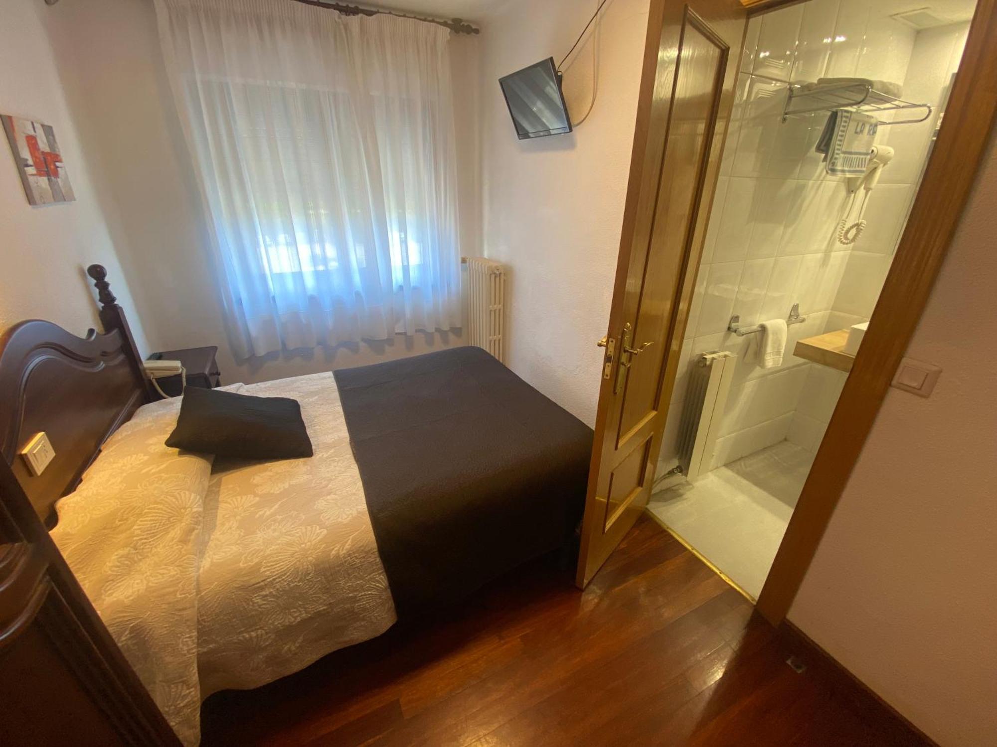Hotel La Rambla Biescas Kültér fotó